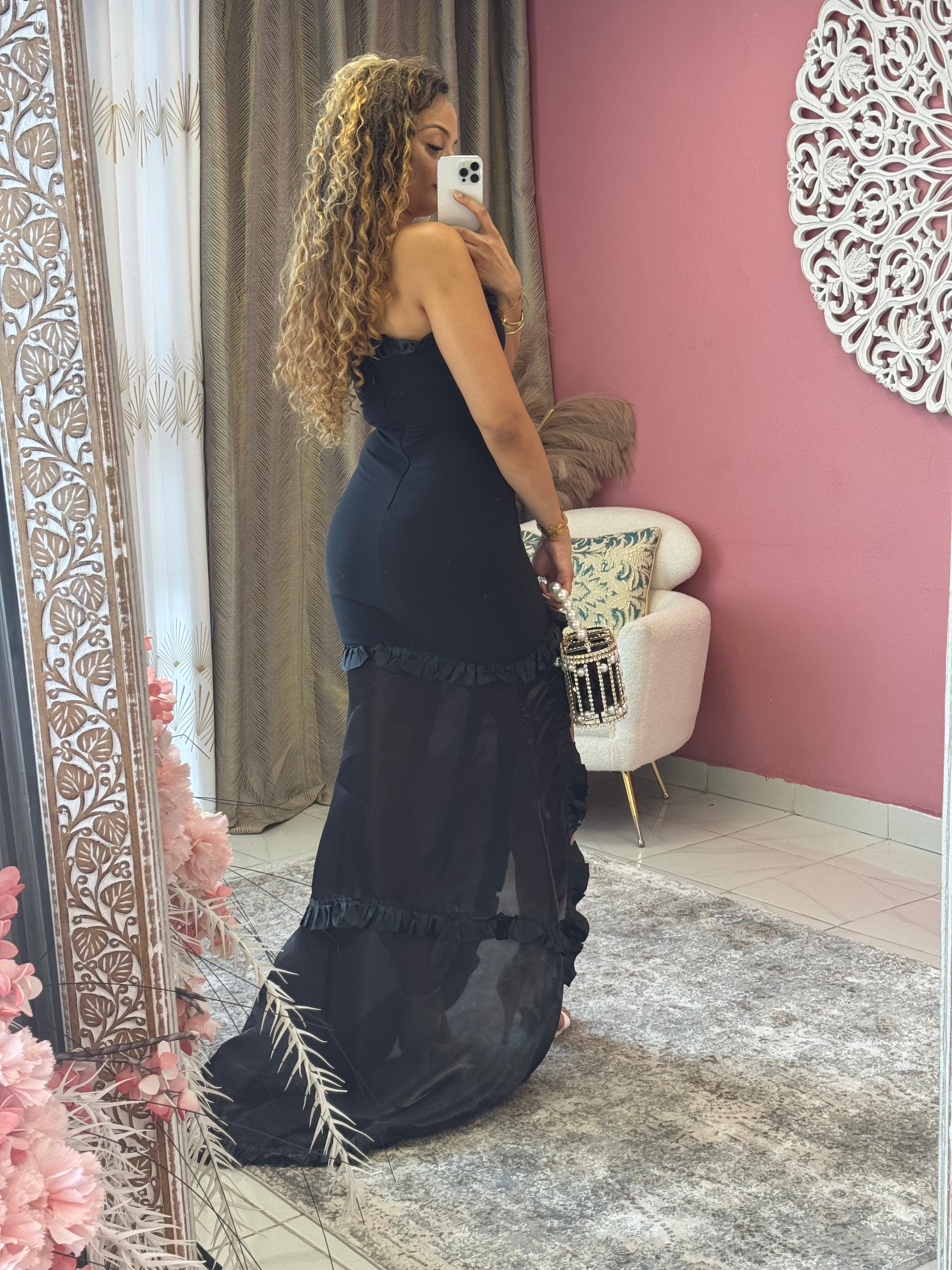 Robe de soirée bandage  en bustier , élégante, épaule dénudée , longueur au sol