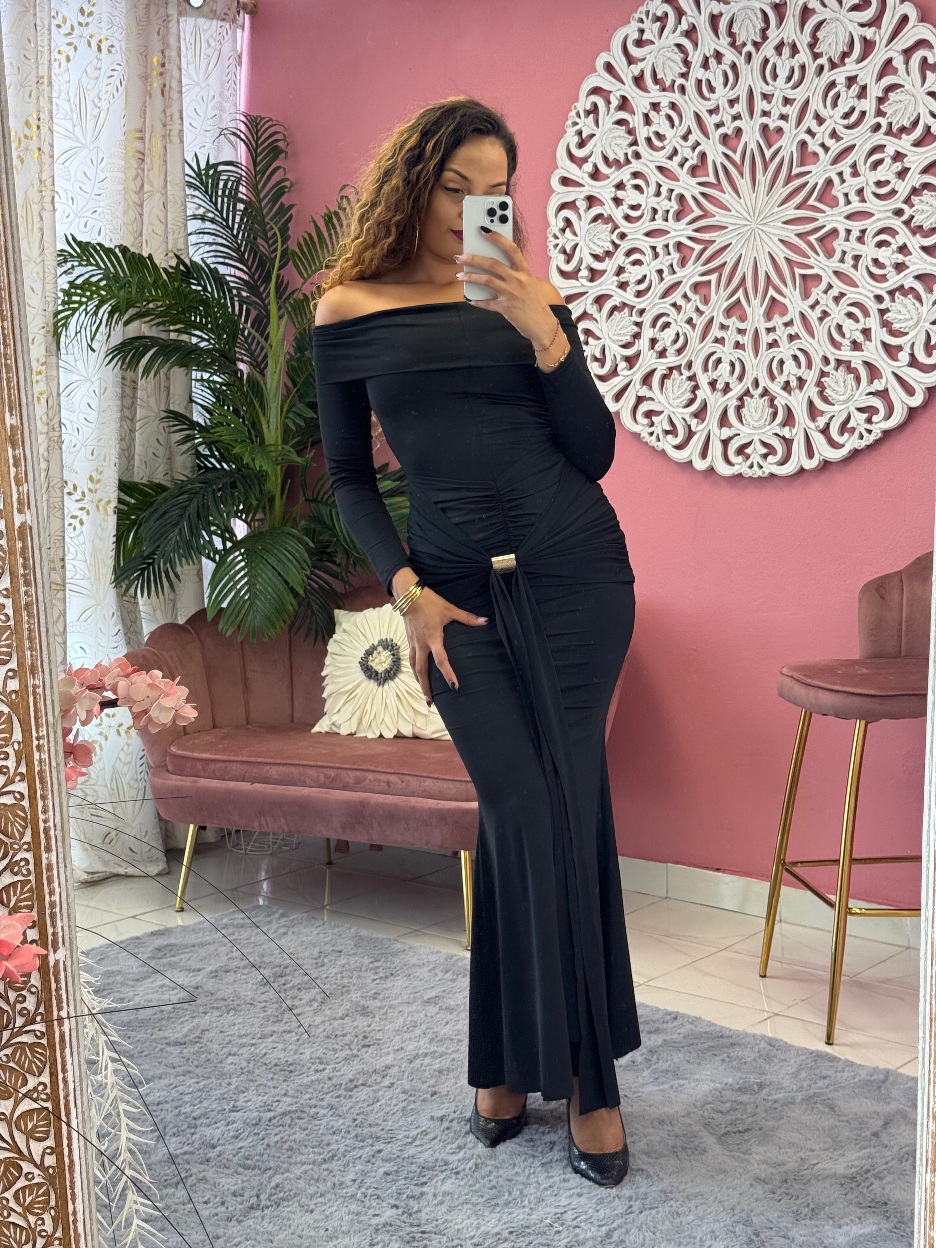 Robe noir longue manche