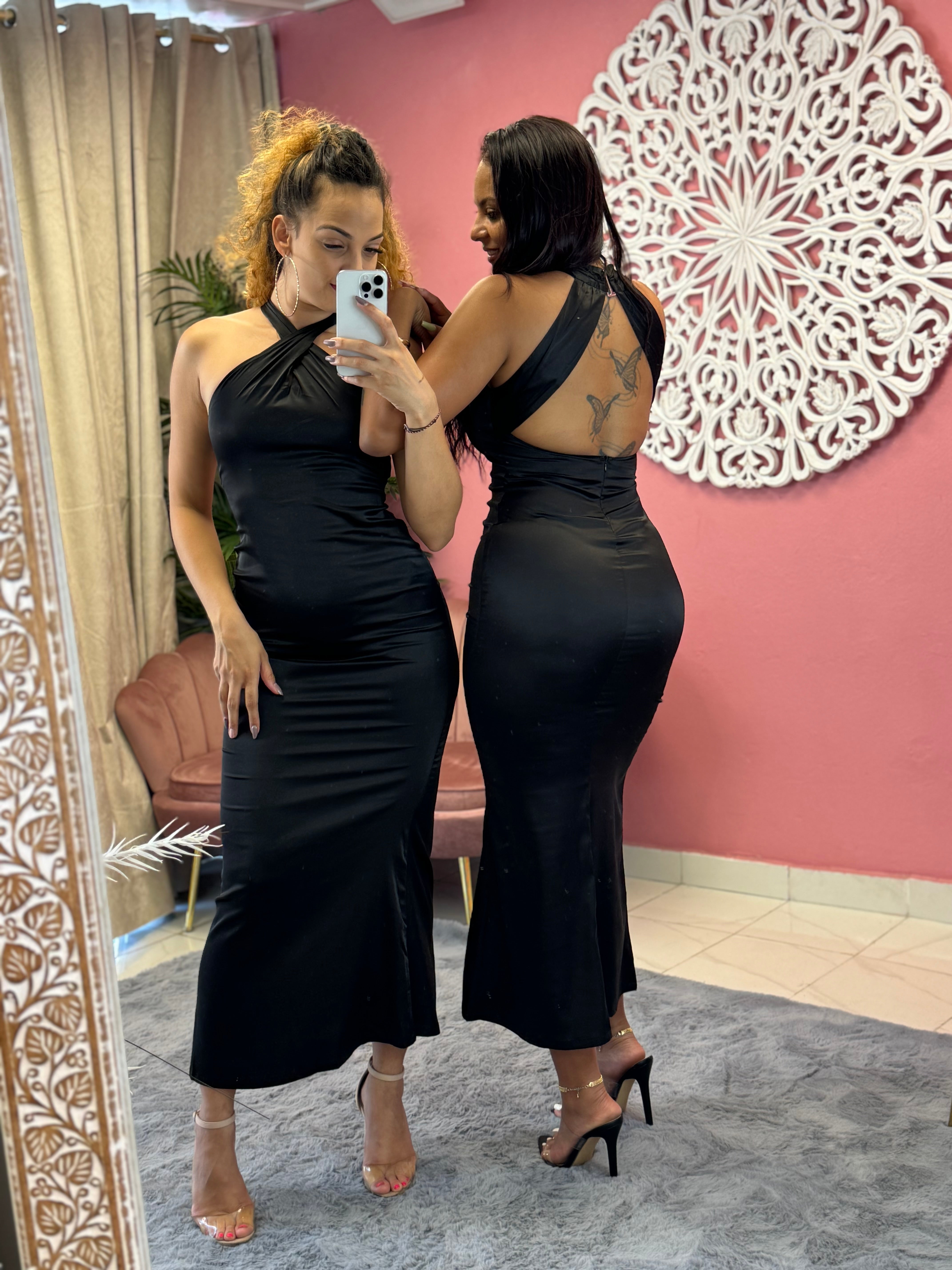 Robe, satin, dos nu